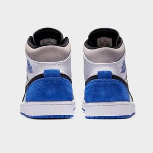 aj1 mid se union royal